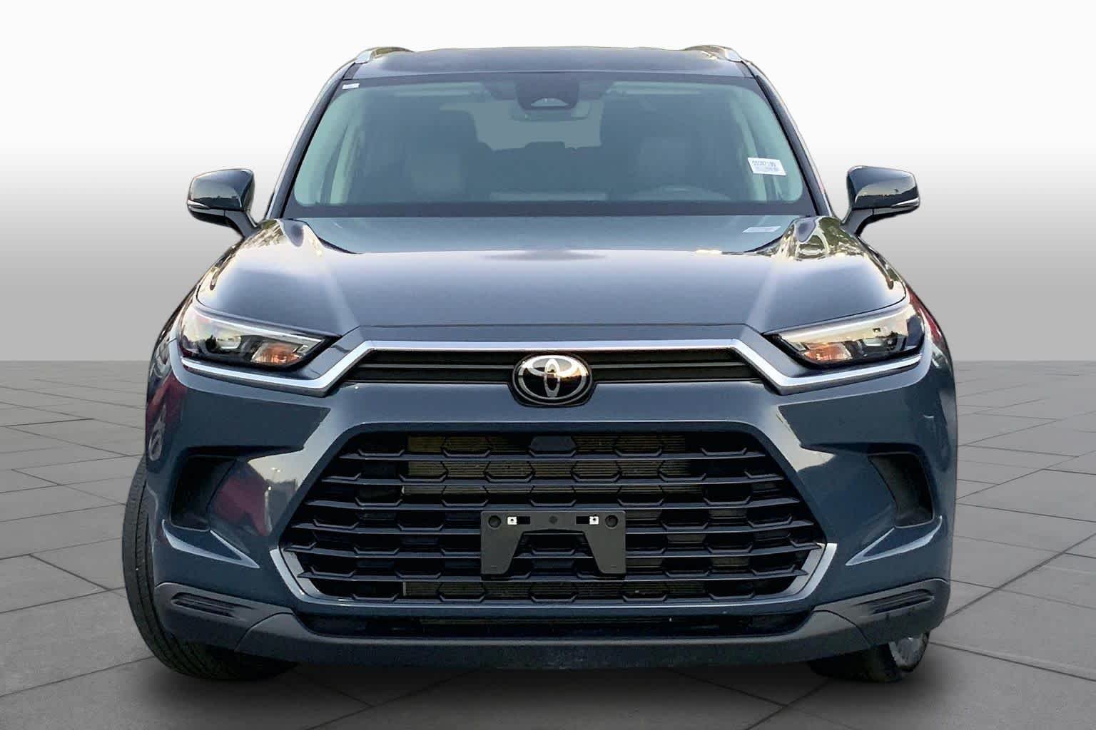 Certified Used 2025 Storm Cloud Toyota XLE image 4