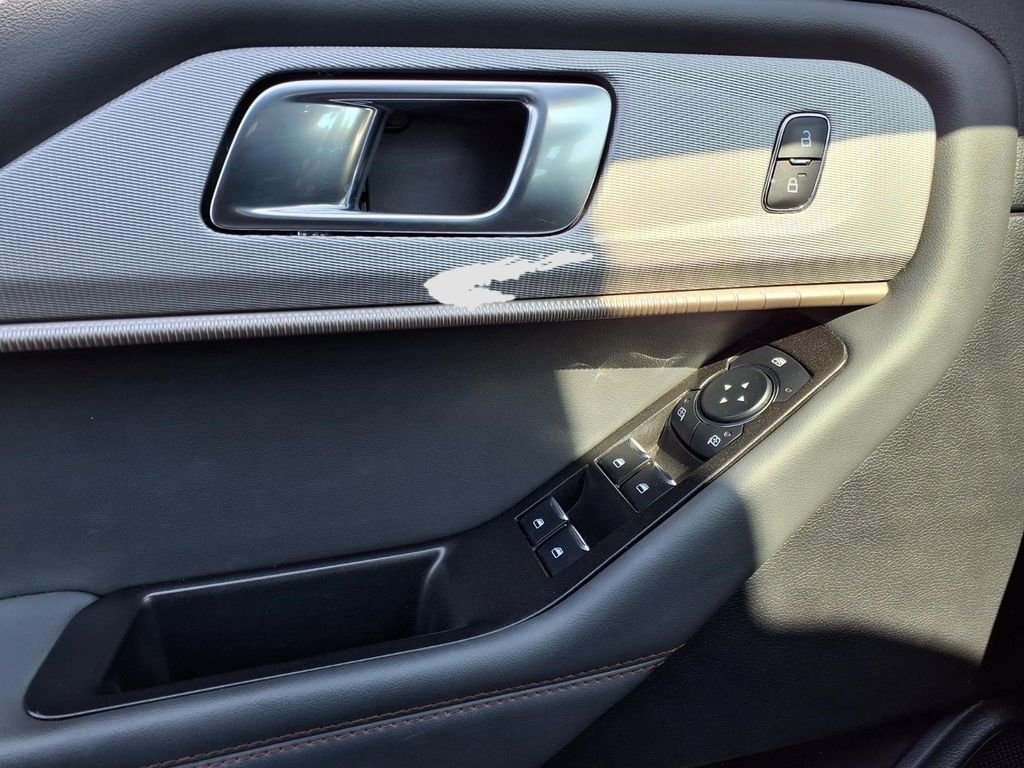 Used 2025 White Metallic Ford Active image 19