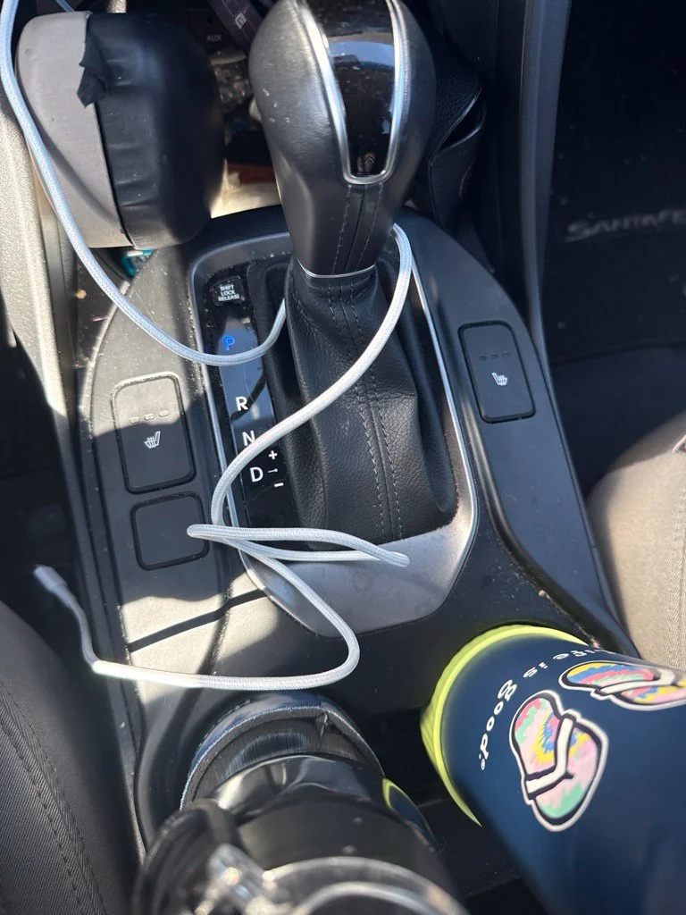 Used 2014 Silver Hyundai Base image 3