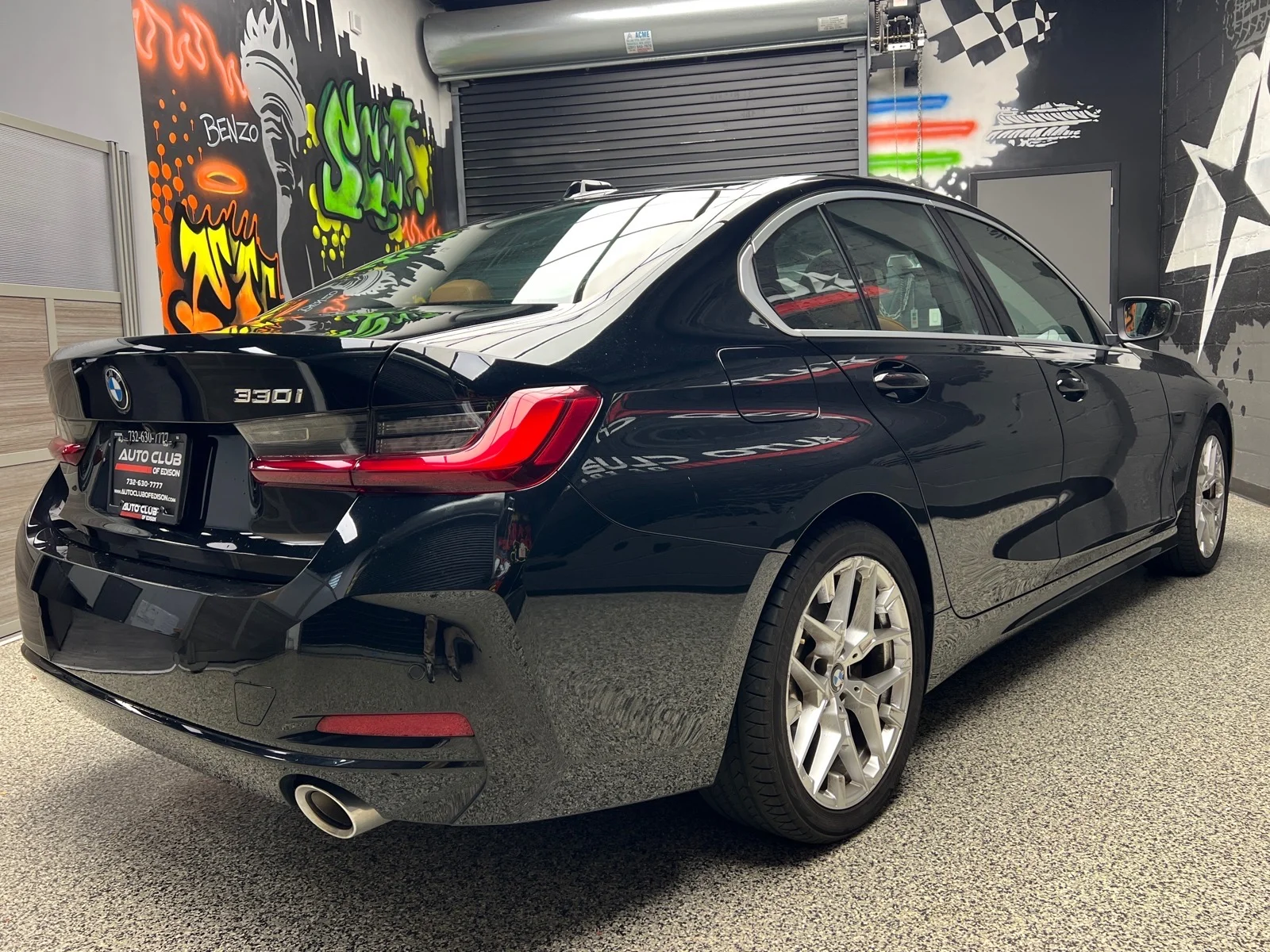 Used 2025 Jet Black (668) BMW 330i image 7