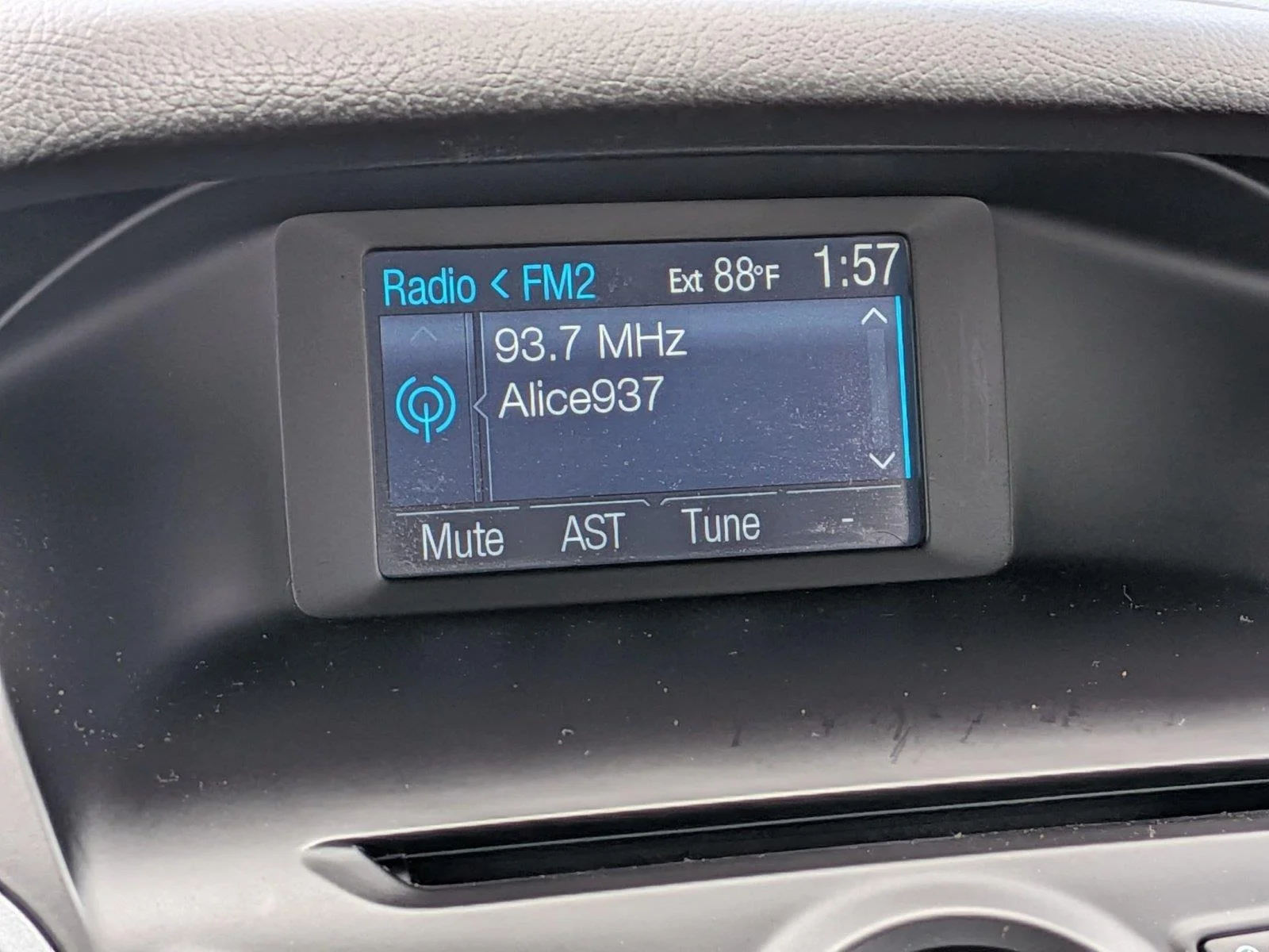 Used 2012 Sterling Gray Metallic Ford SE image 23