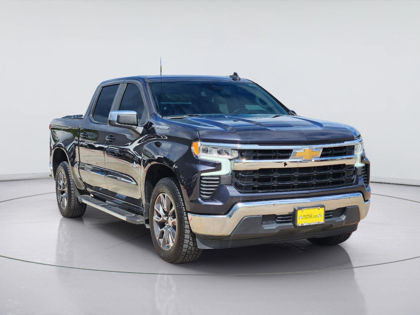 2024 Chevrolet Silverado 1500 photo 3 of 34