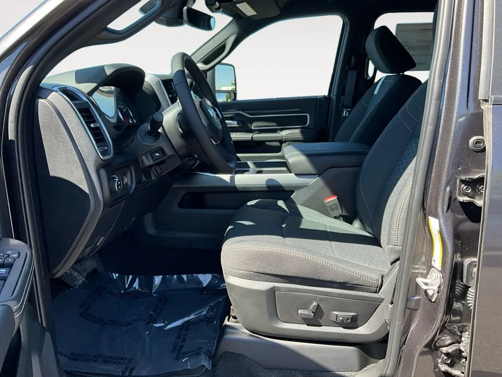 2025 RAM Ram 2500 Pickup Big Horn - Photo 10