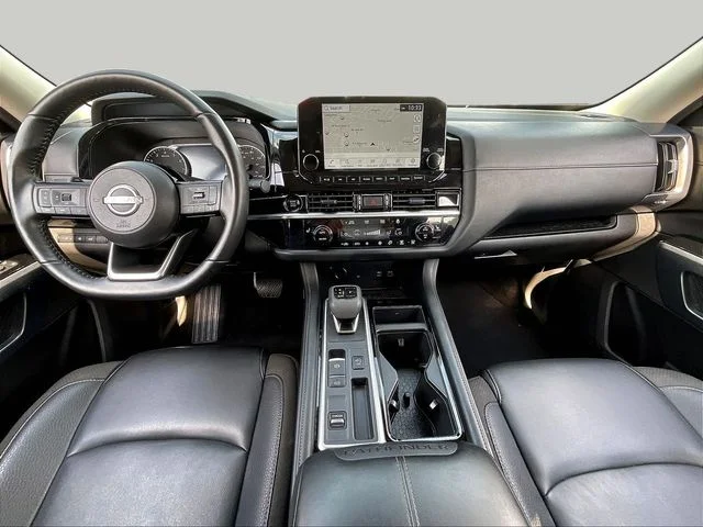 Used 2025 Silver Nissan SL image 9