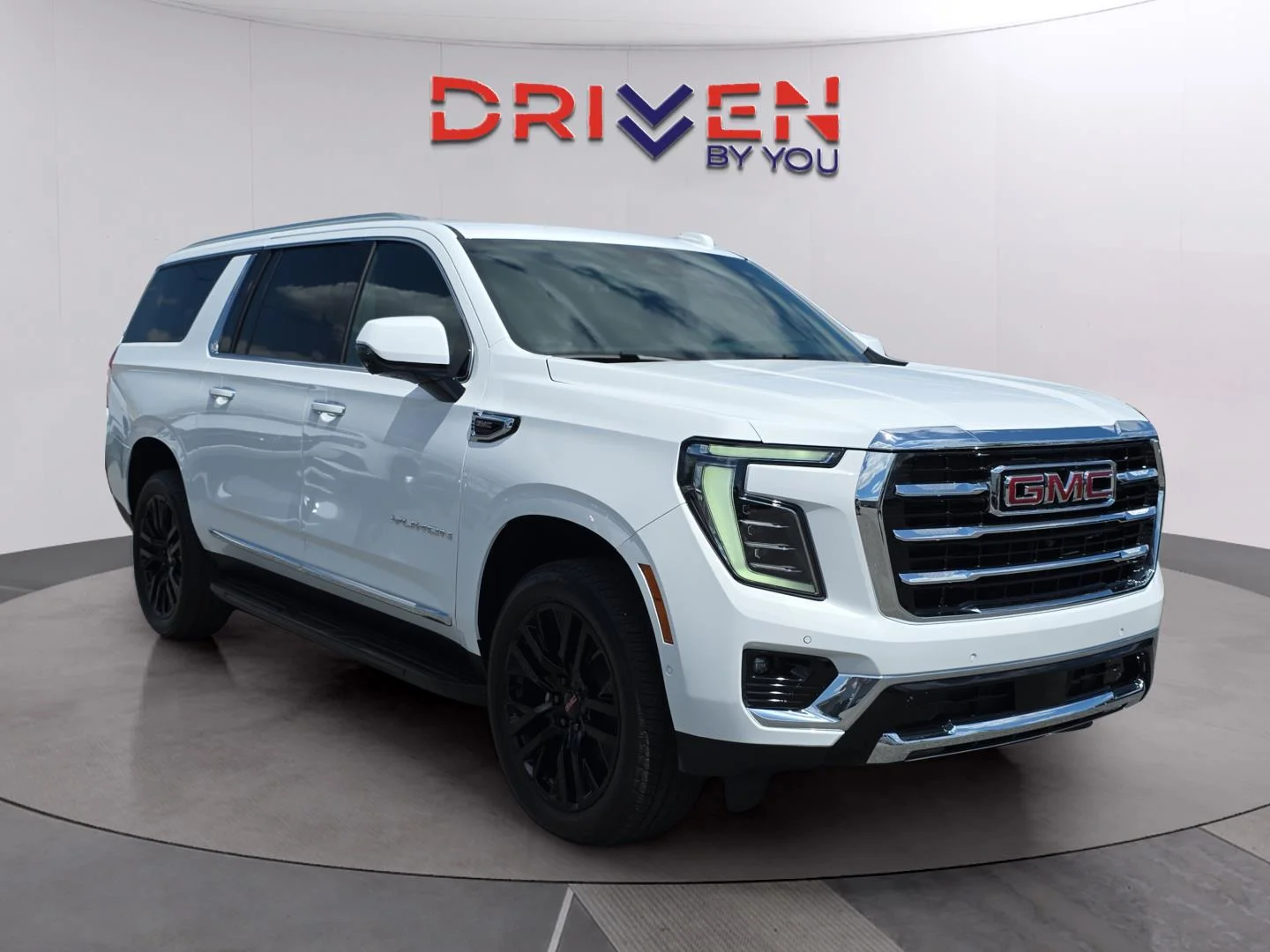 New 2026 Summit White GMC Elevation image 7