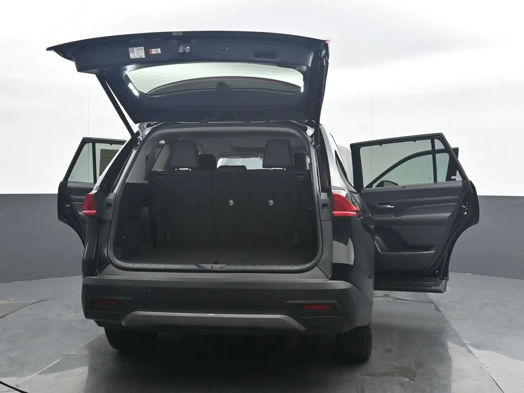 Used 2024 Black Toyota Platinum image 36