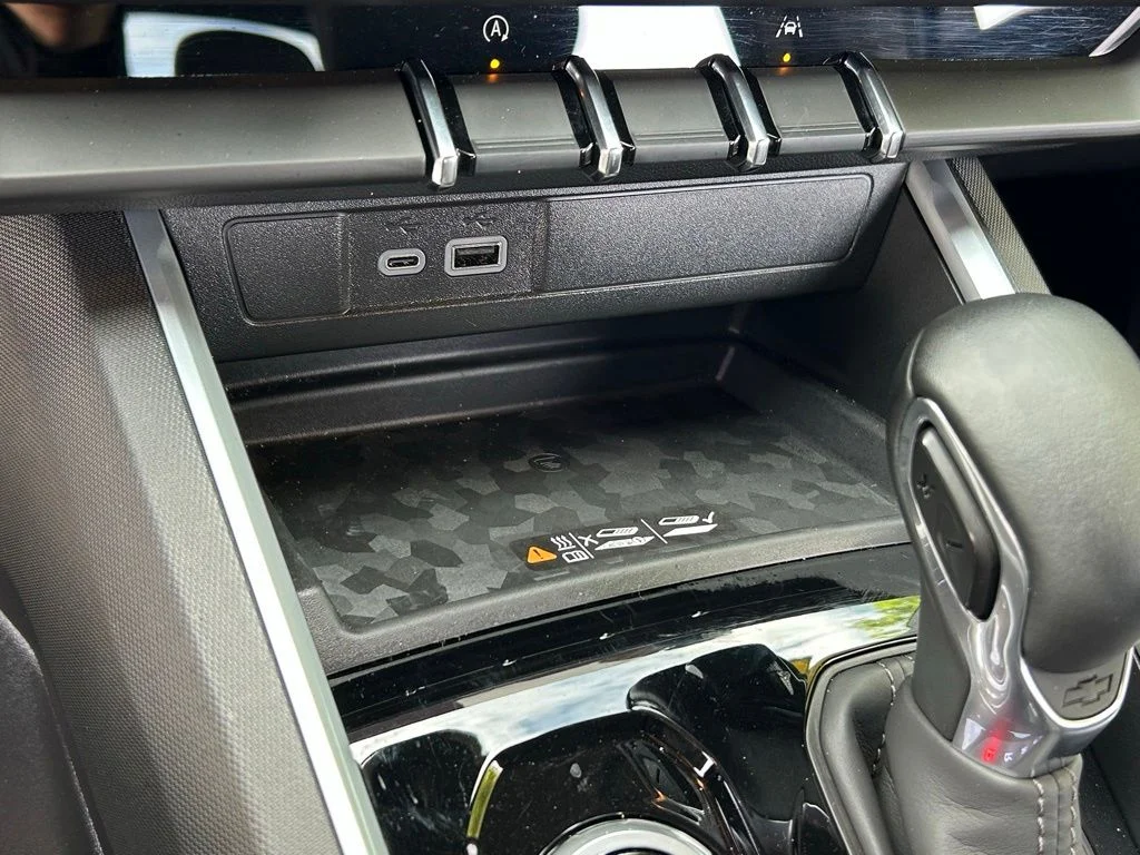 Used 2025 Gray Chevrolet LT image 25
