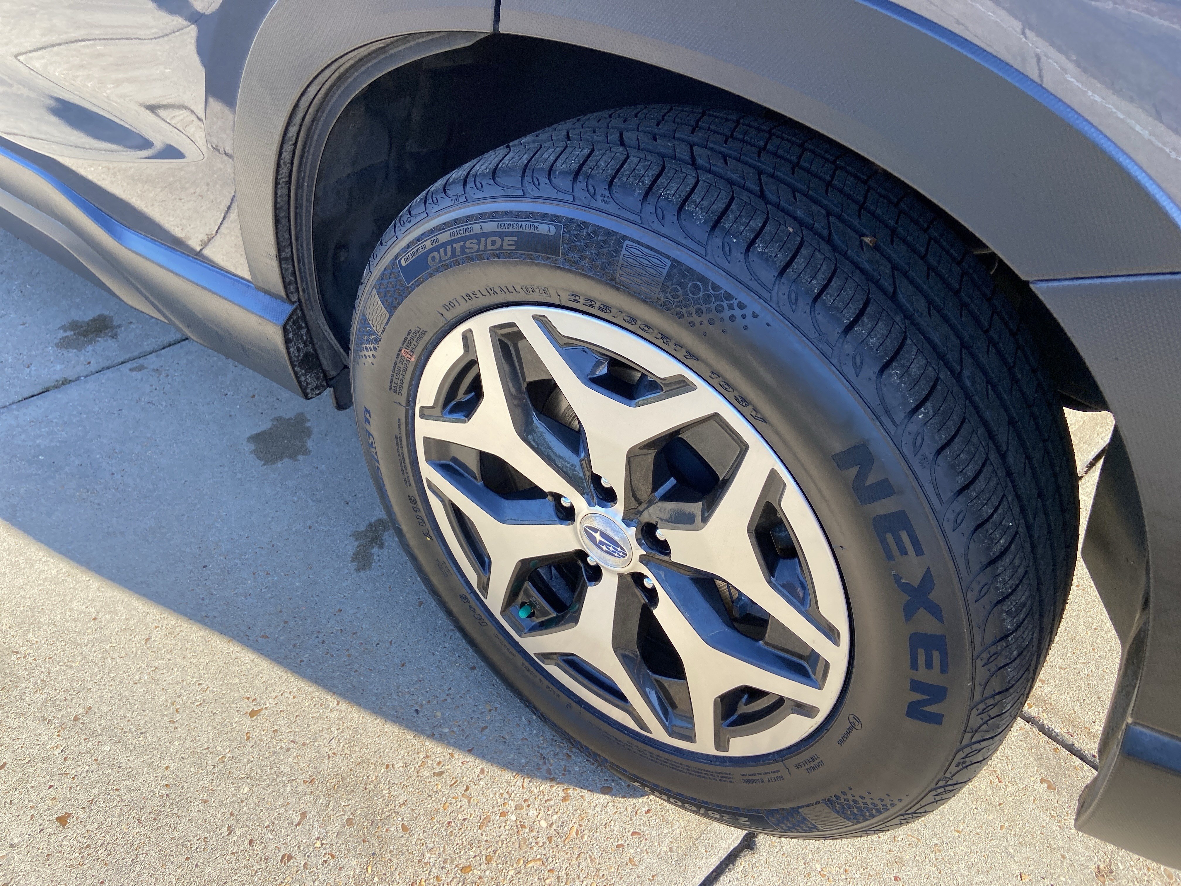 Used 2022 Magnetite Gray Metallic Subaru Premium image 30