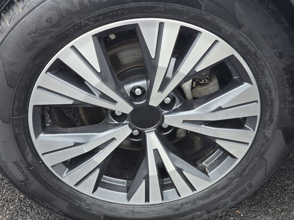 Used 2023 Gun Metallic Nissan SV image 7