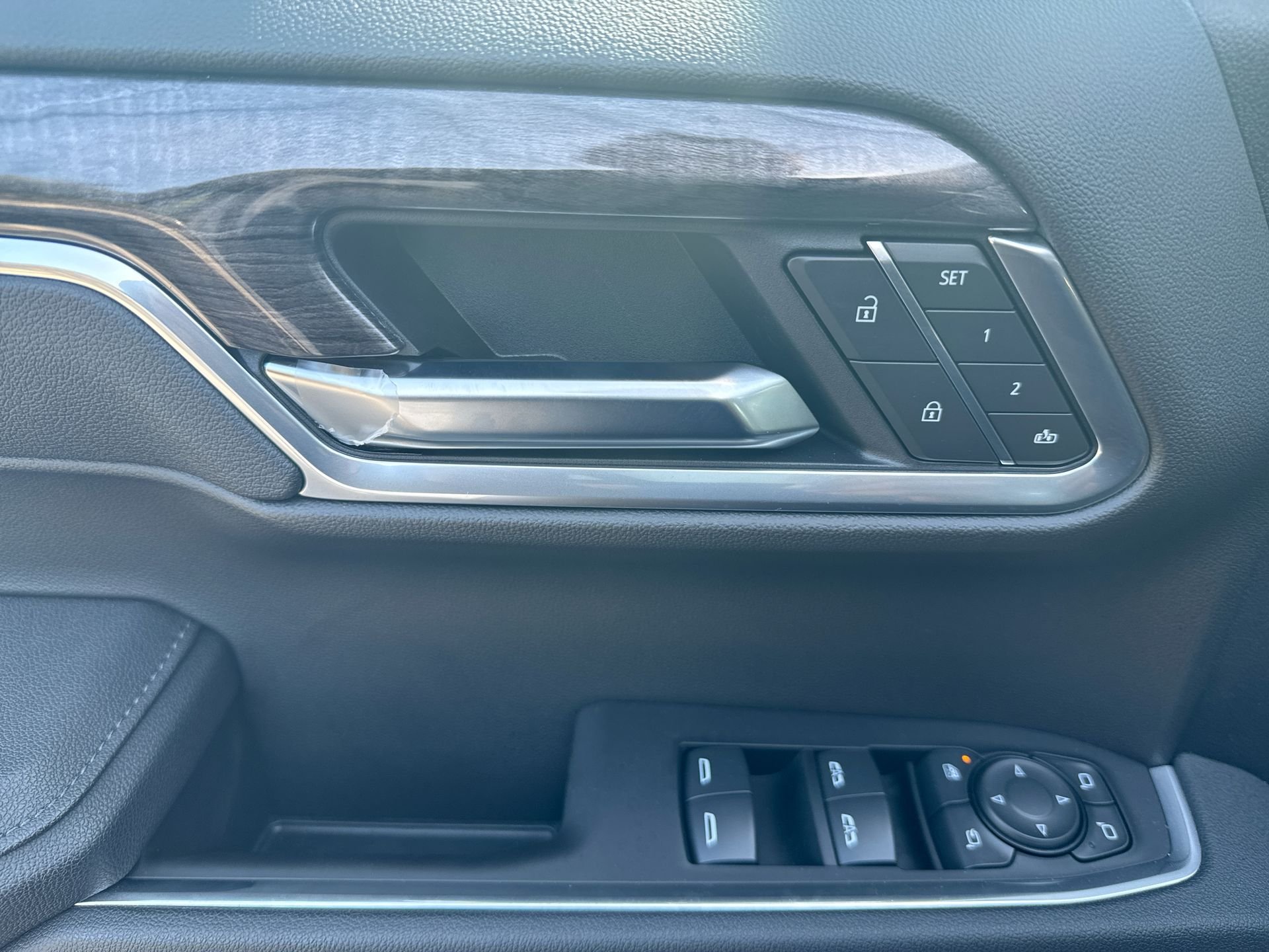 2025 Chevrolet Silverado 1500 LTZ - Photo 44