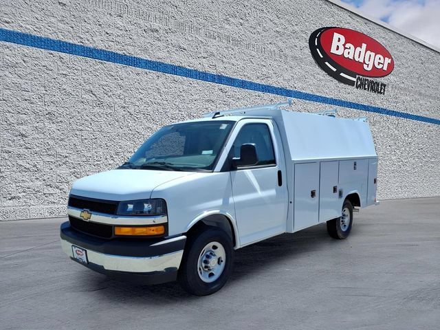 2025 Chevrolet Express Cutaway