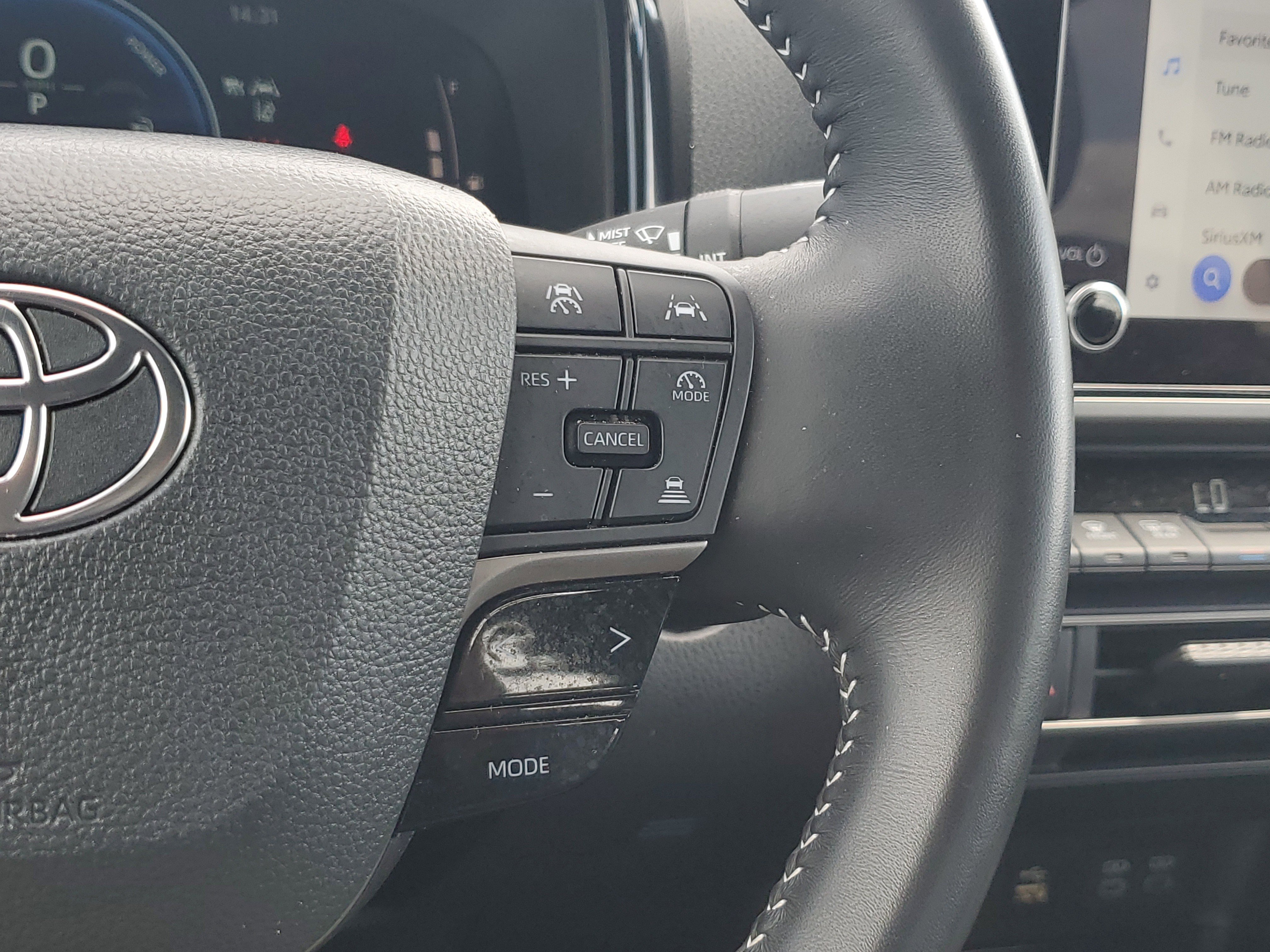 Certified Used 2025 Ice Toyota SE image 25