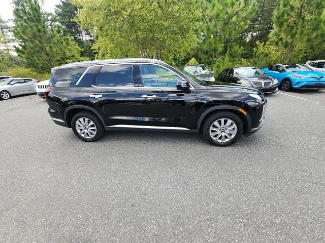 Used 2025 Black Hyundai SEL image 15
