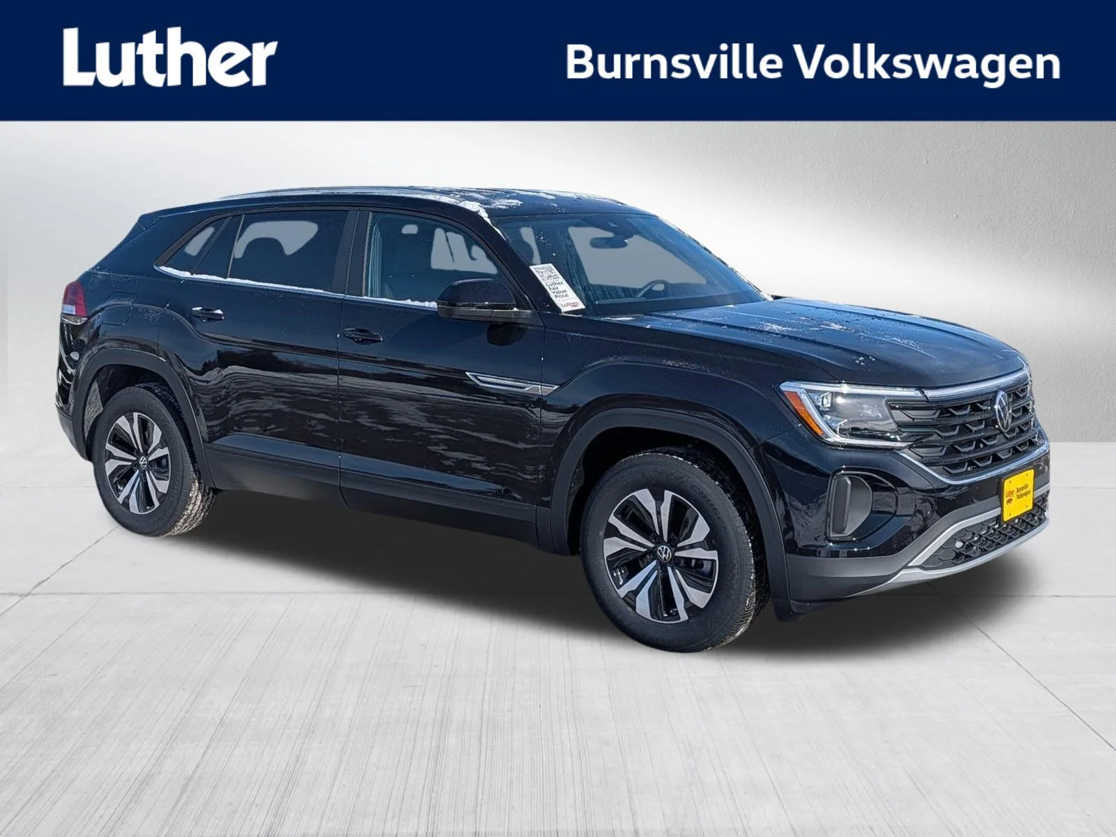 2026 Volkswagen Atlas Cross Sport 2.0T SE 4MOTION's photo