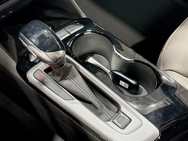 New 2026 White Frost Tricoat Buick Avenir image 15