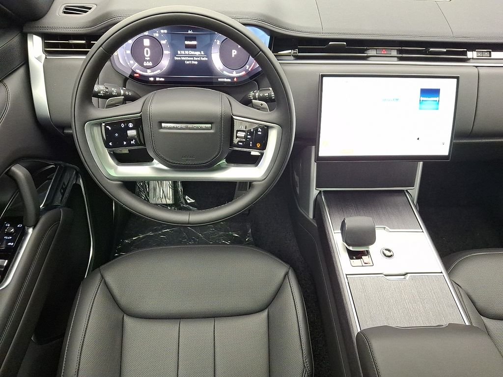 New 2026 Carpathian Grey Land Rover SE image 8