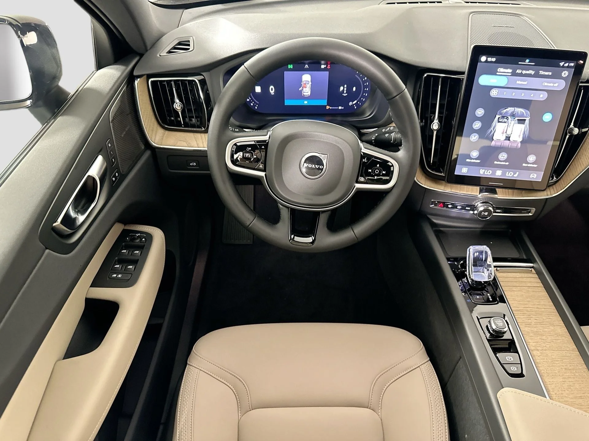 New 2026 Mulberry Red Volvo Plus image 24