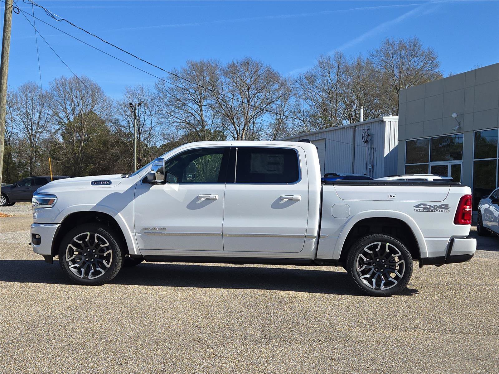 New 2026 Ivory White Tri-Coat Pearlcoat Ram Limited image 12