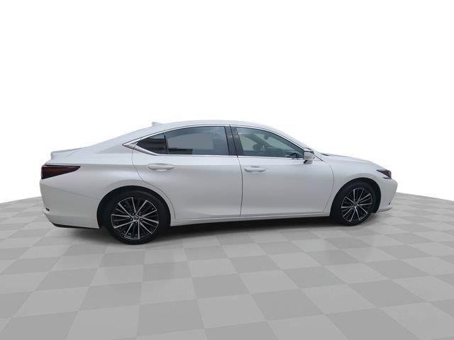 Used 2024 White Lexus ES 350 image 9