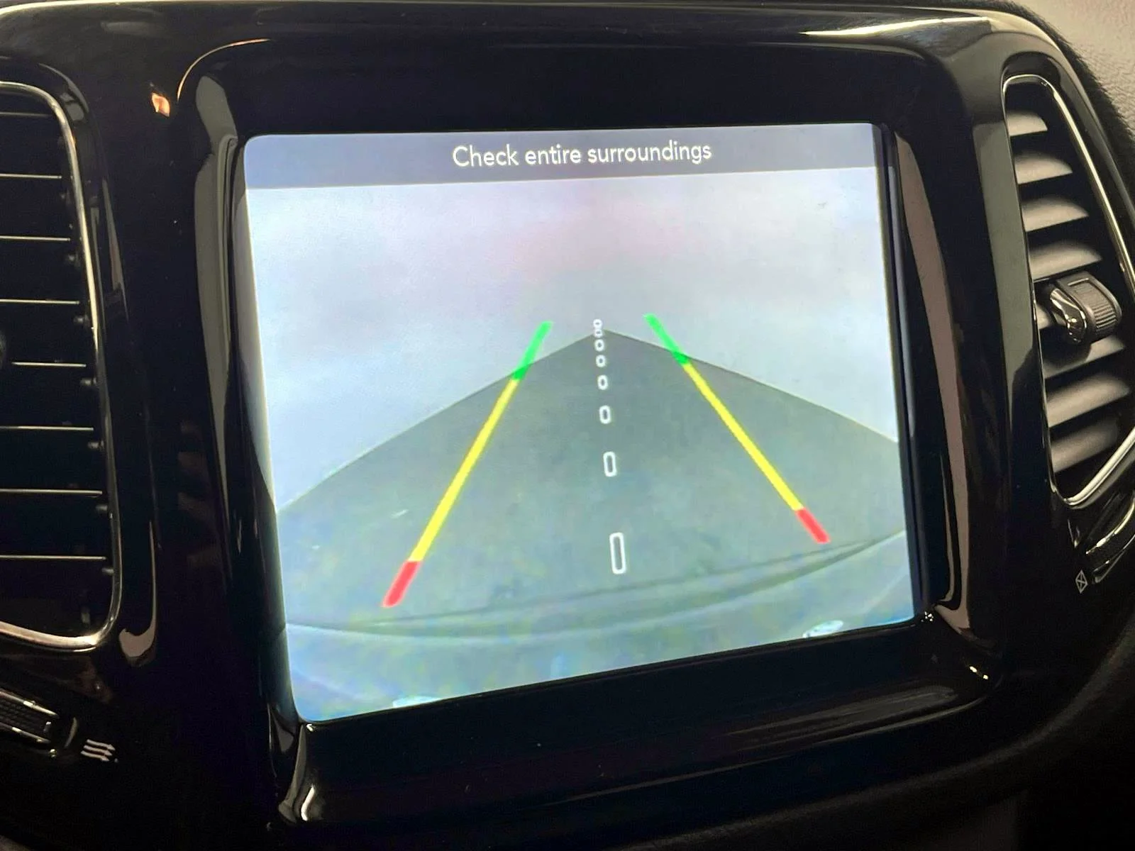 Used 2019 Diamond Black Crystal Pearlcoat Jeep Limited image 33