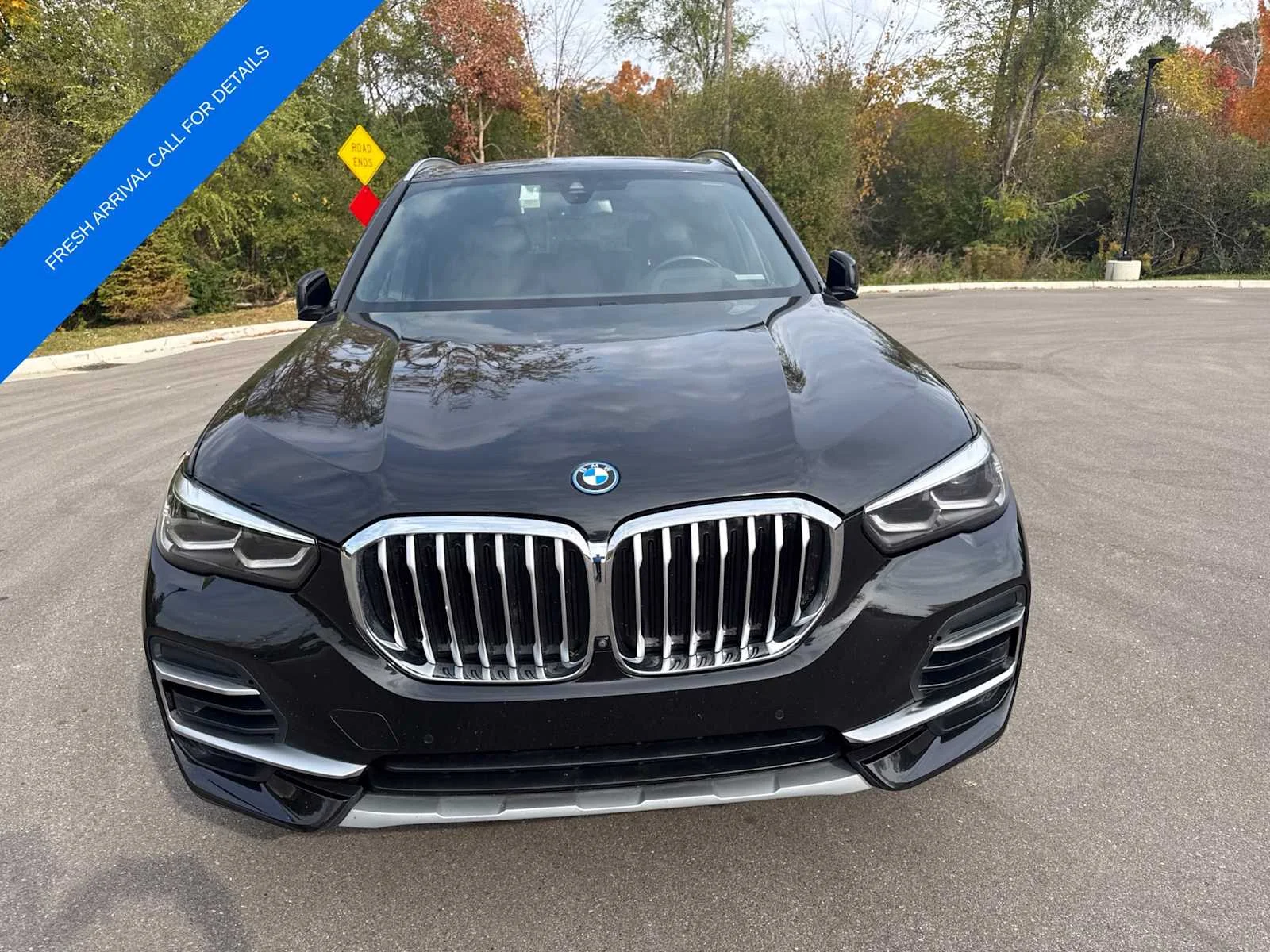 Used 2022 Black BMW xDrive45e image 2