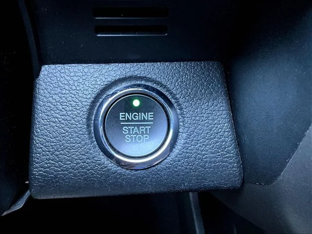 Used 2020 White Ford XLT image 18
