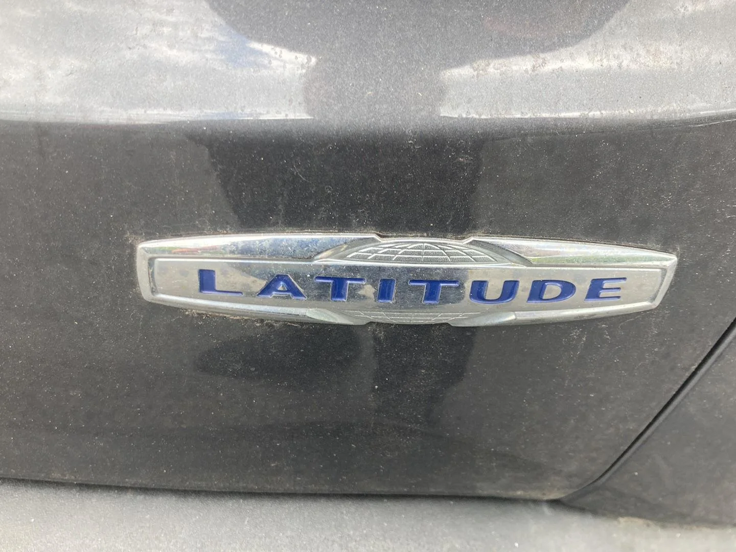 Used 2022 Gy Jeep Latitude image 11