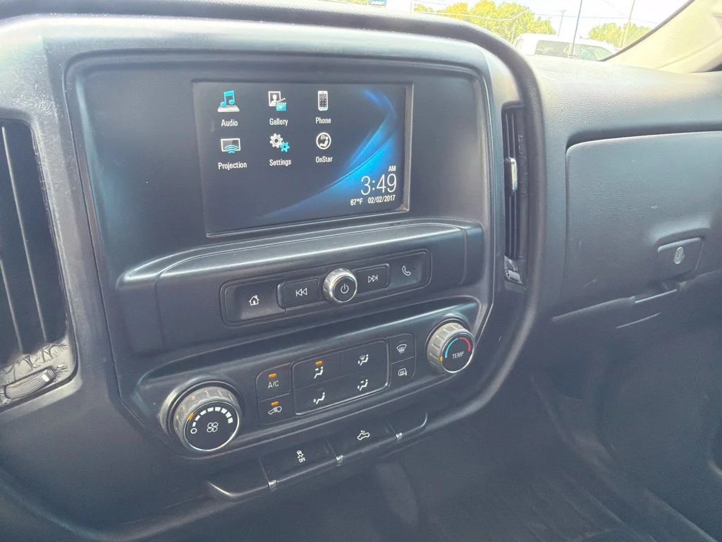 Used 2017 SUMMIT WHITE Chevrolet Work Truck image 27