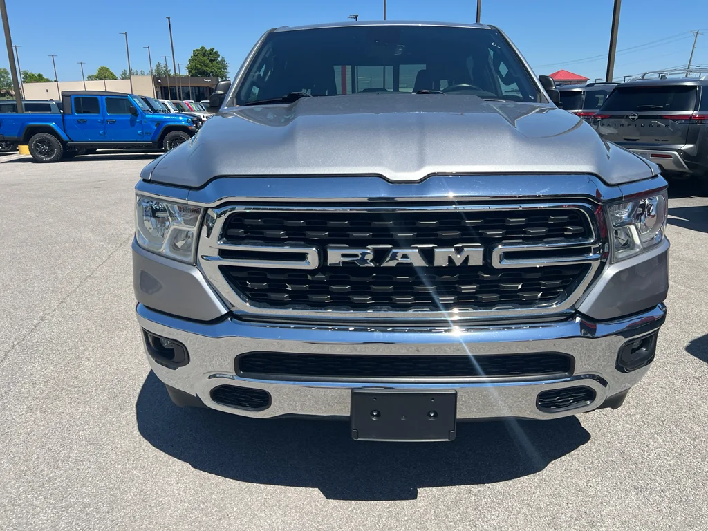 2022 RAM 1500 Big Horn/Lone Star 4x4 Crew Cab 5'7's photo