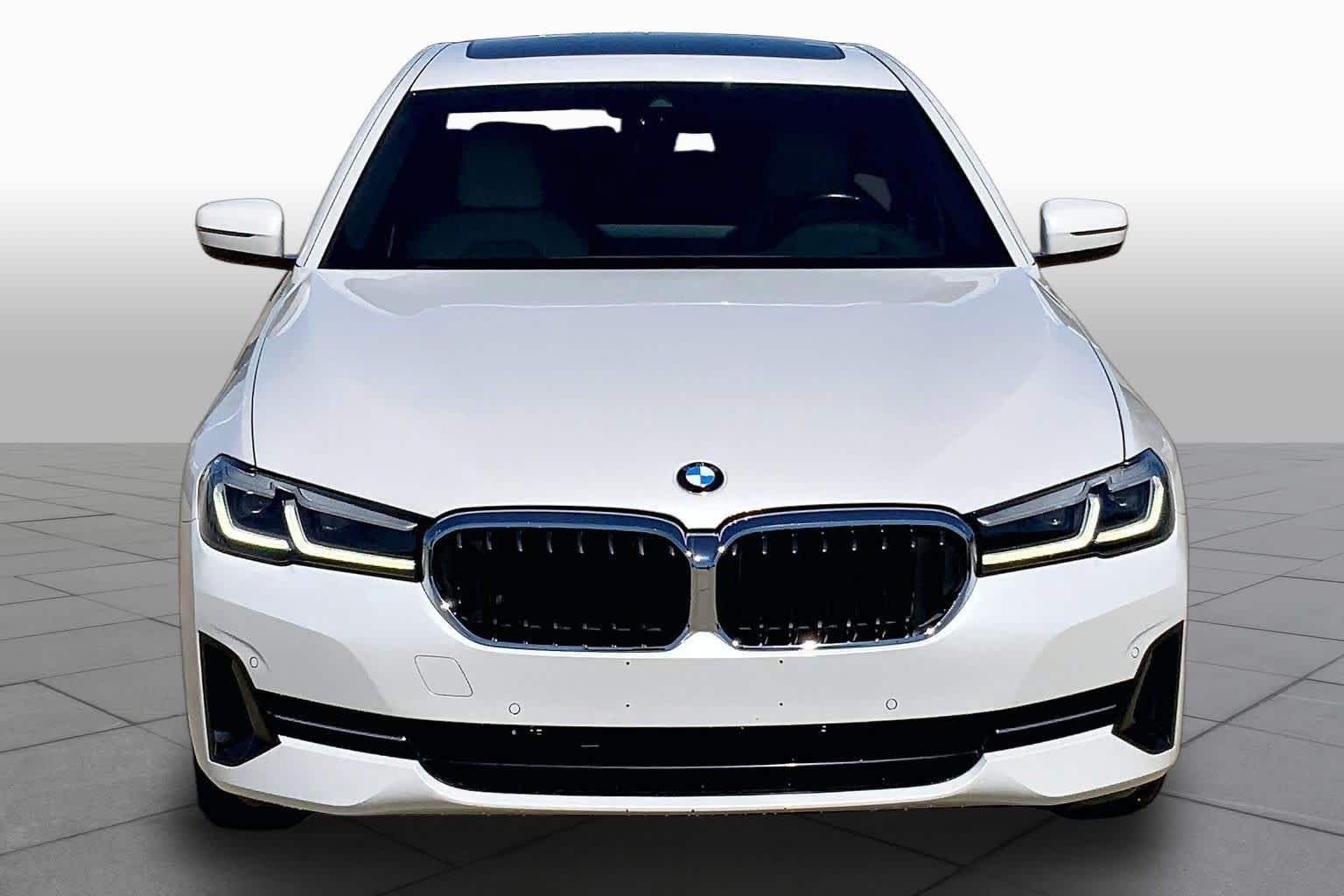 Used 2022 Mineral White Metallic BMW 540i image 4