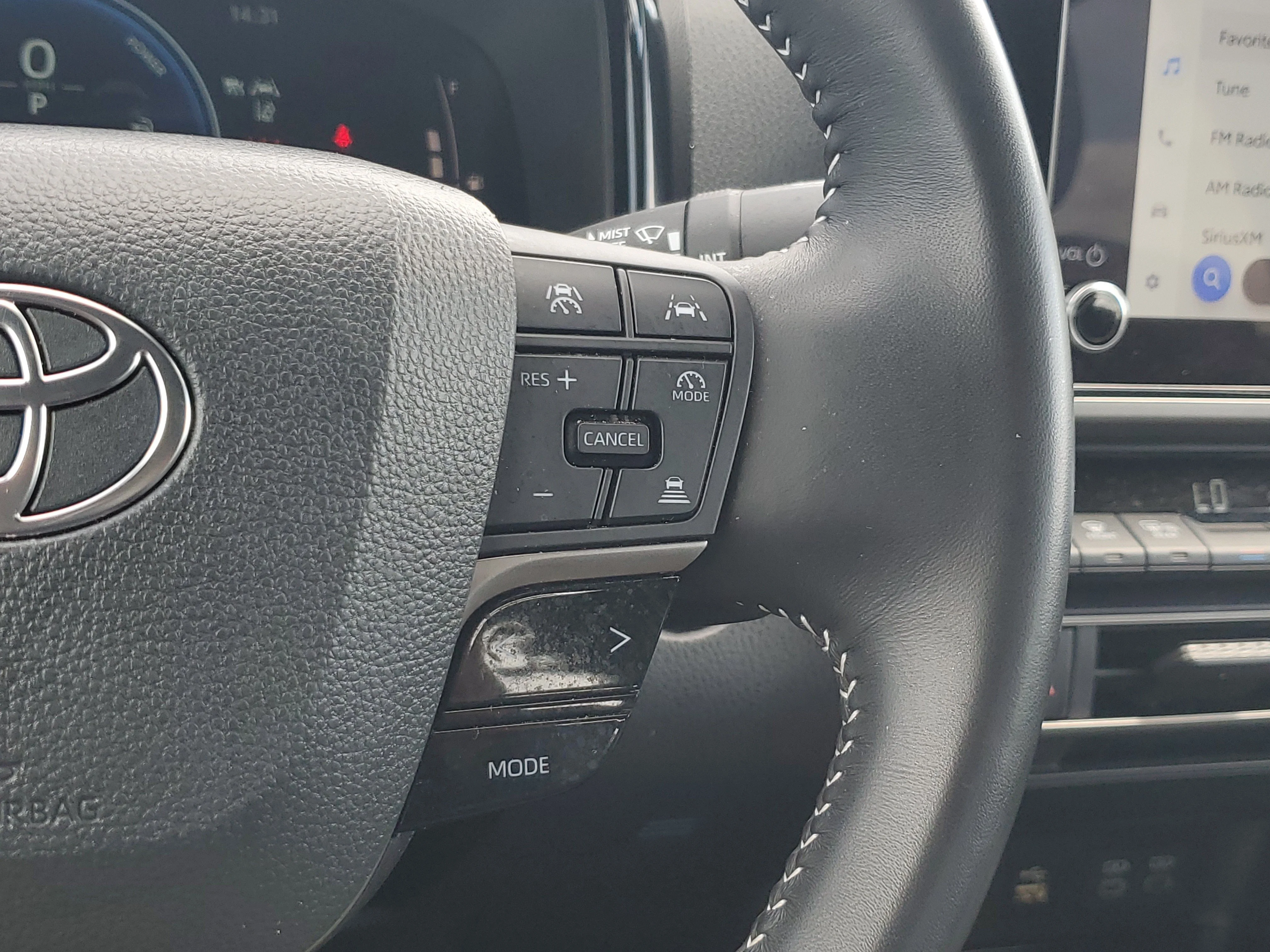 Certified Used 2025 Ice Toyota SE image 25