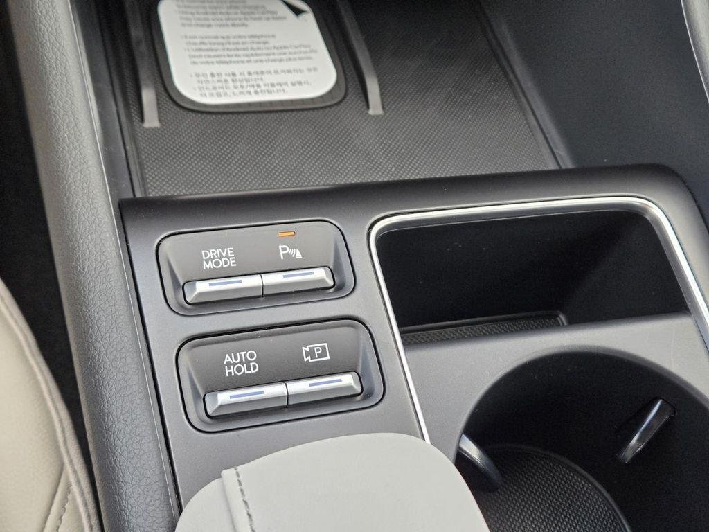 New 2026 White Hyundai Limited image 30