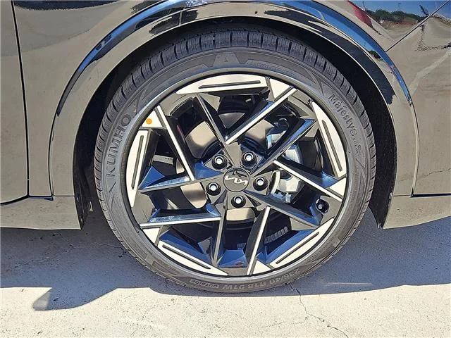 New 2026 Aurora Black KIA GT-Line (IVT) image 5