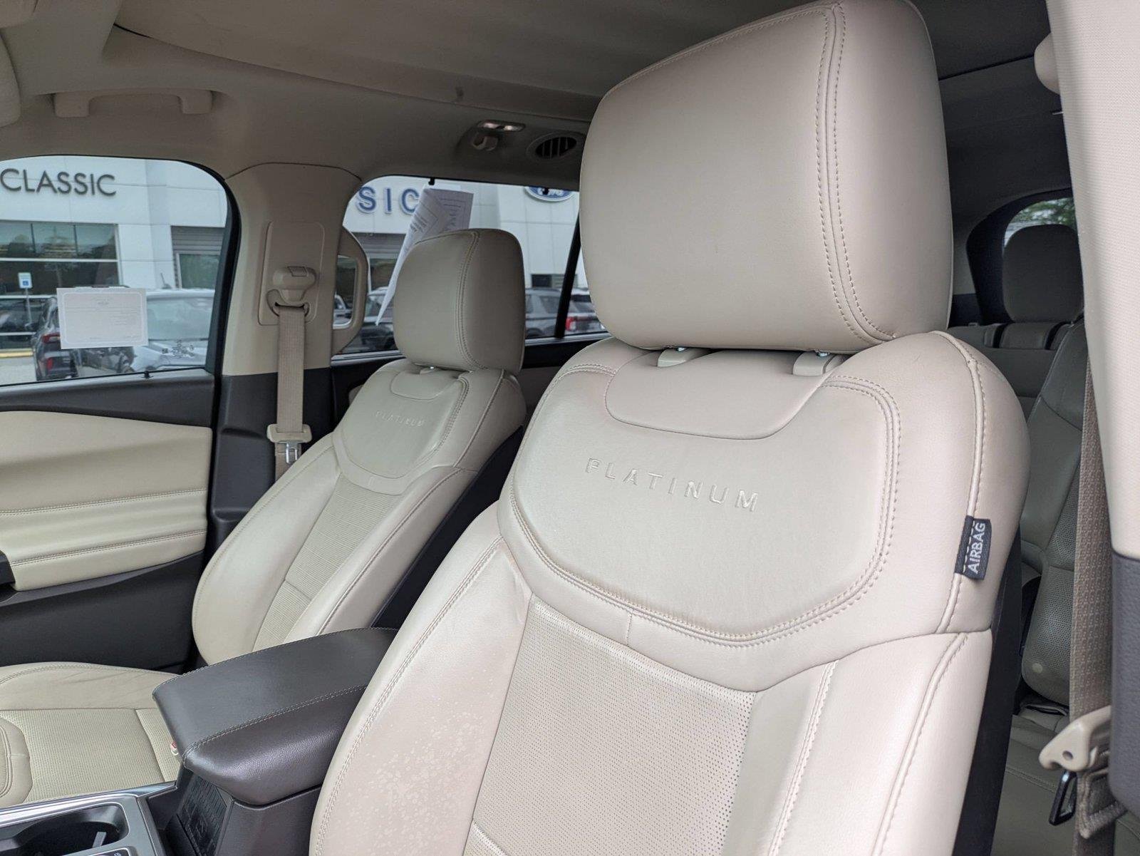 Used 2020 Silver Spruce Metallic Ford Platinum image 13