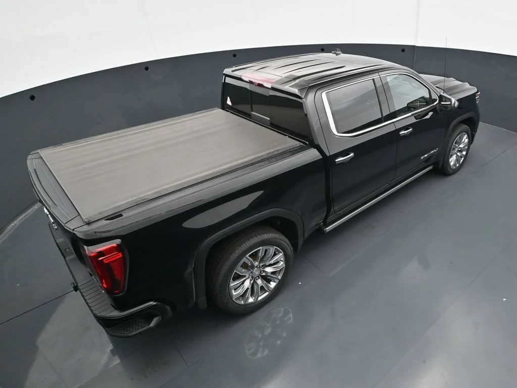 Used 2024 Onyx Black GMC Denali image 37