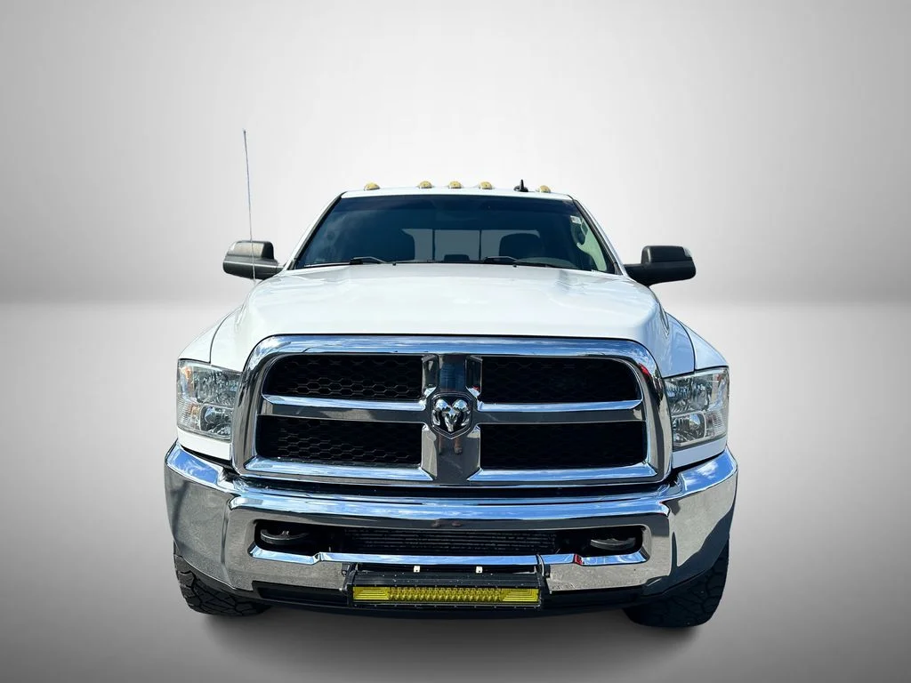 Used 2017 White Ram SLT image 7