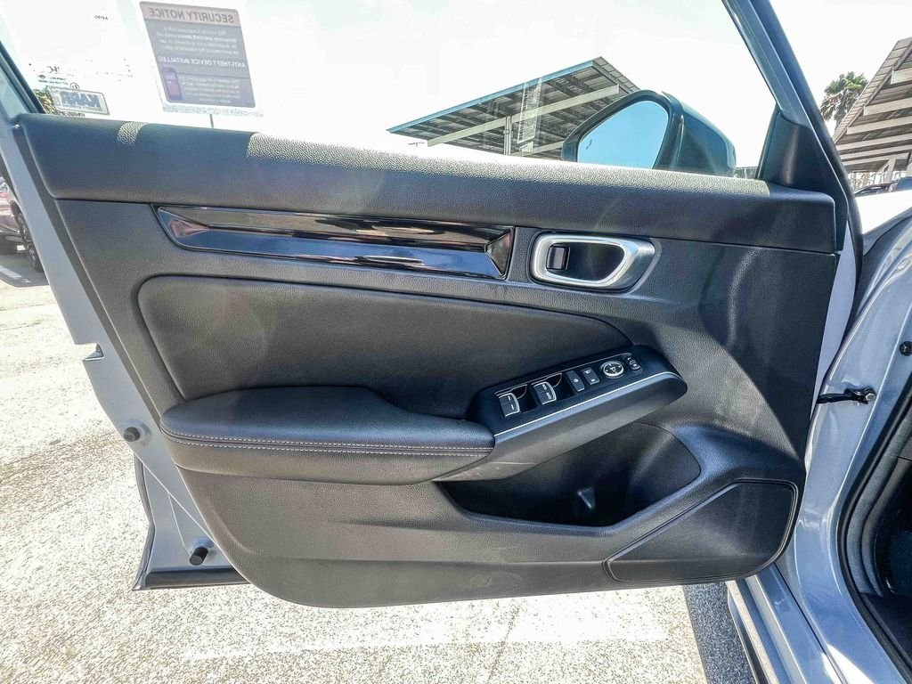Used 2023  Honda Sport Touring image 19