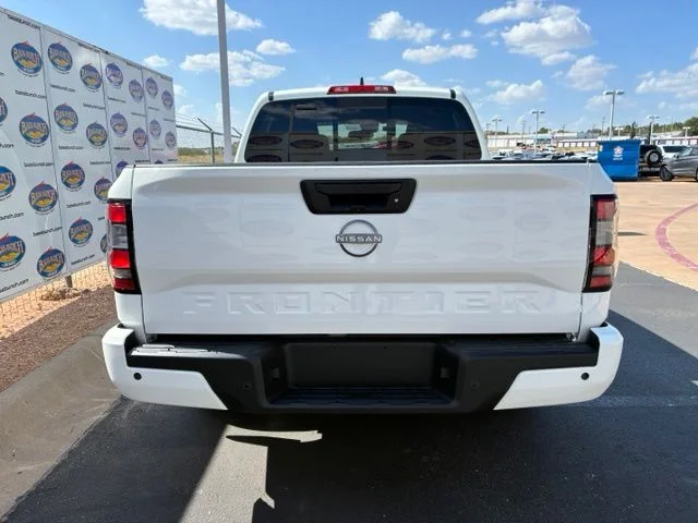 New 2027 Glacier White Nissan Crew Cab SV image 5