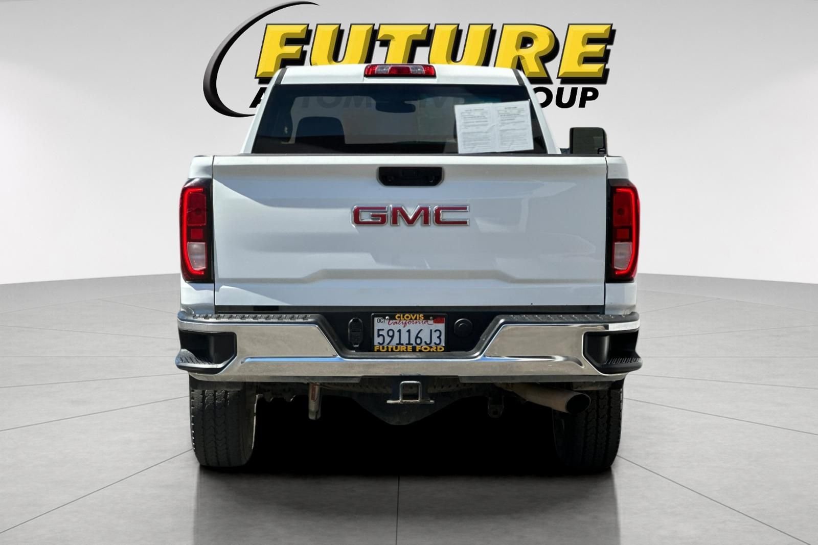 Used 2022 White GMC SLE image 4