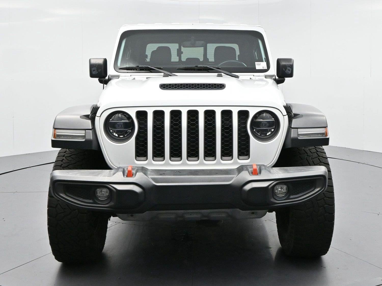 Used 2022 Bright White Clearcoat Jeep Mojave image 2