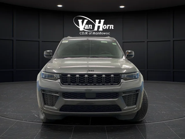 New 2026 Baltic Gray Metallic Clearcoat Jeep Altitude image 12