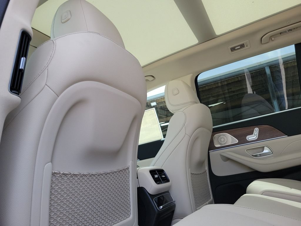 New 2026 Polar White Mercedes-Benz GLS 450 image 12