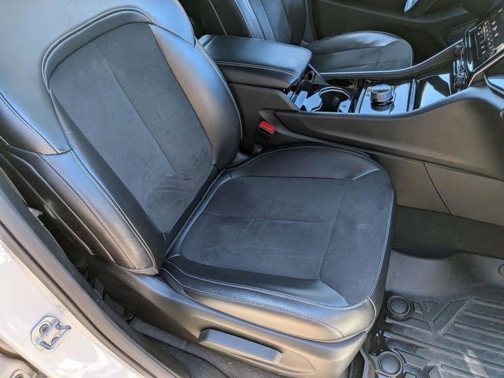 Used 2023 White Jeep Altitude X image 27
