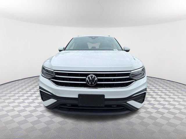 Used 2022 White Volkswagen 2.0T SE image 2