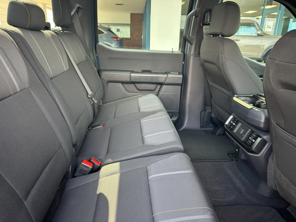 2025 Ford F-150 STX - Photo 31