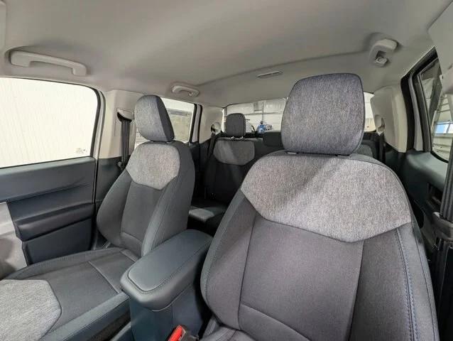 New 2026 Oxford White Ford XLT image 17