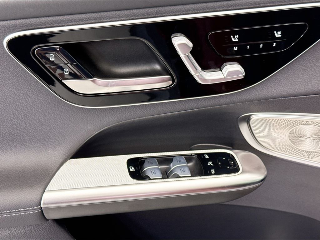 New 2026 Patagonia Red Metallic Mercedes-Benz GLC 300 image 23