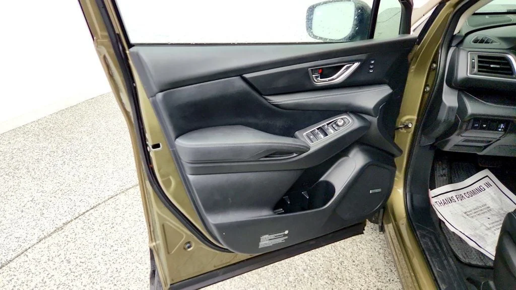 Used 2023 Autumn Green Metallic Subaru Limited 8-Seater w/ Moonroof & Nav System image 11