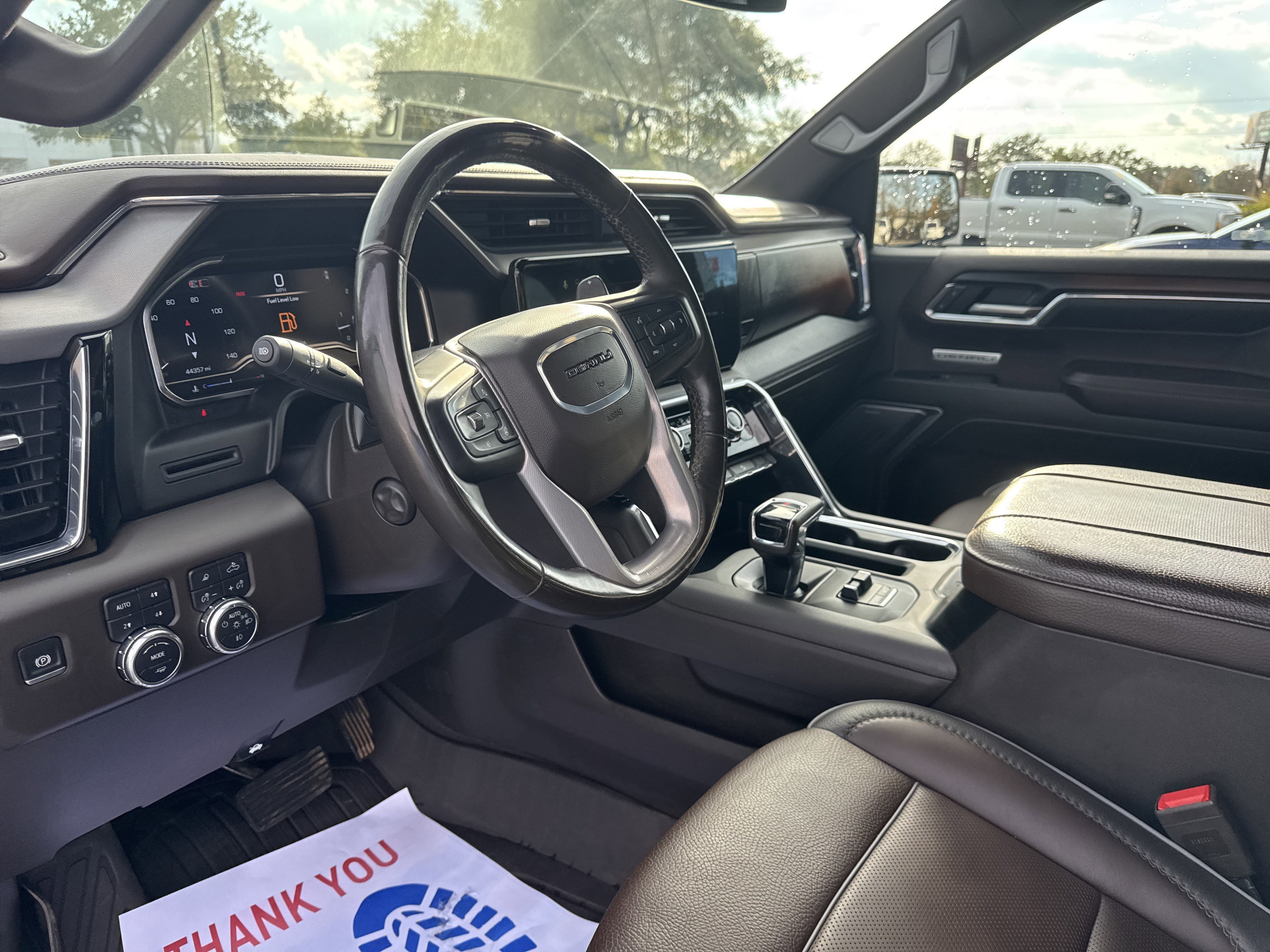 Used 2025 White Frost Tricoat GMC Denali image 15
