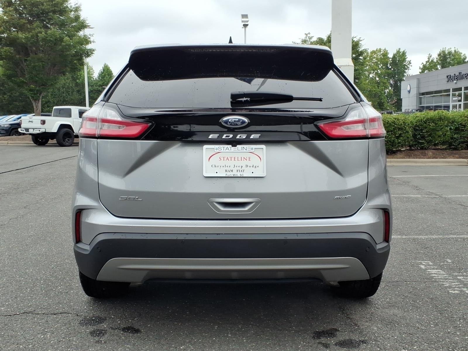 Used 2024  Ford SEL image 15